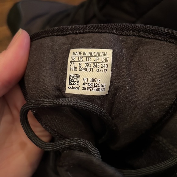 Wmns Terrex Choleah Padded Climaproof | color Core Black | size 7.5 - Picture 10 of 10